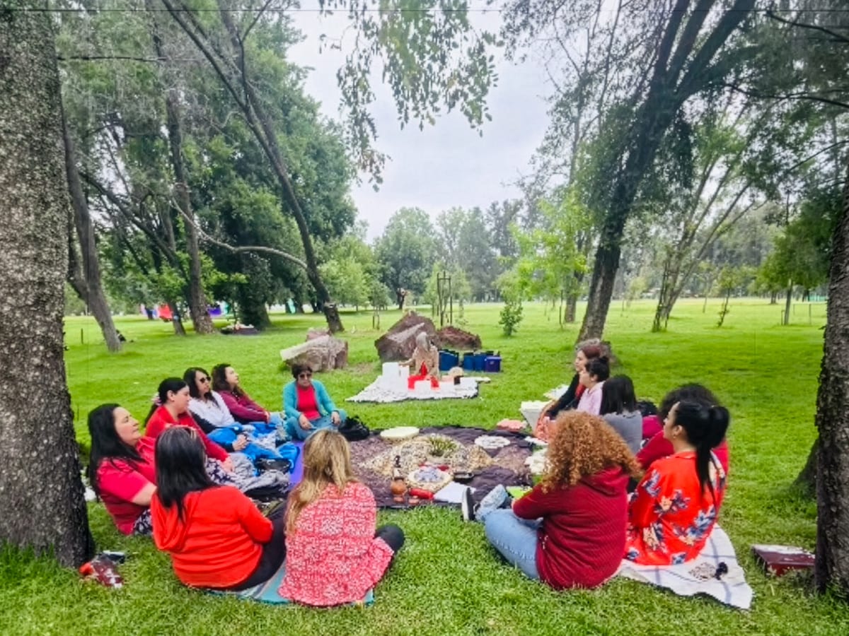 Círculos de mujeres, mixtos y familia · Ceremonias holísticas